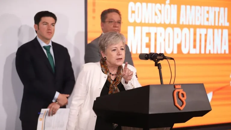 Federación se compromete a regular empresas contaminantes de NL