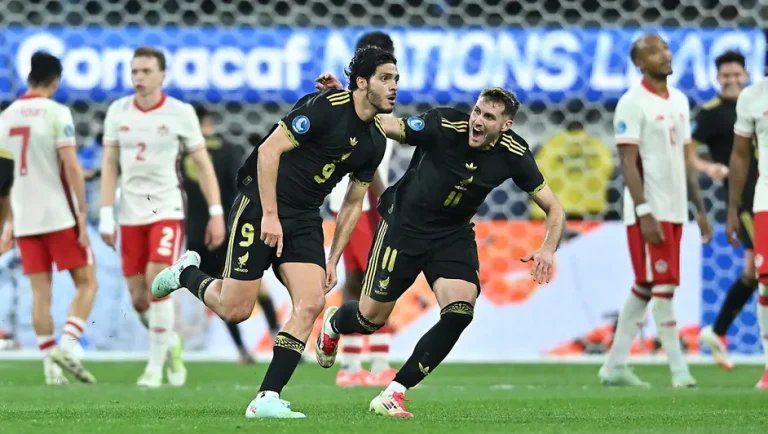 Raúl Jiménez hace doblete a Canadá y pone a México en la final de la Nations League