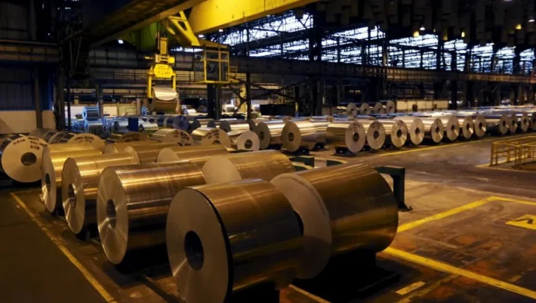 OCDE destaca: Sobreproducción china afectará la industria siderúrgica global