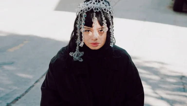 Cantante Amandititita presenta autobiografía