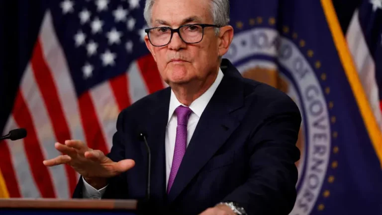 Trump no debe luchar contra la Reserva Federal