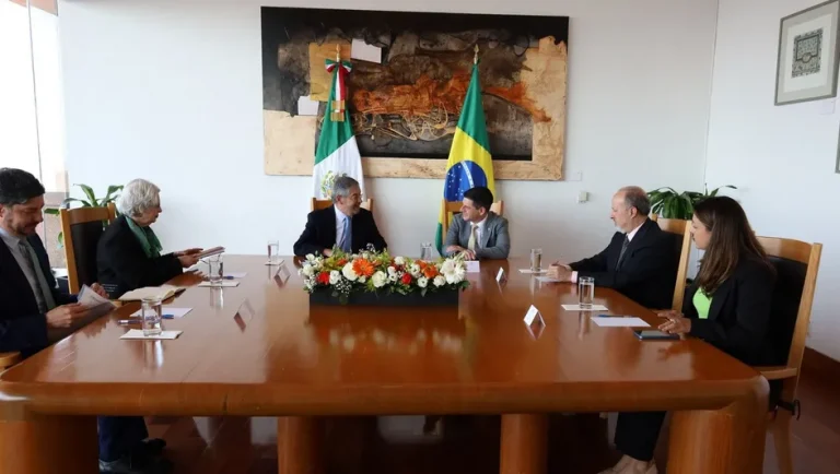 SRE y Embraer informan la llegada de nuevos aviones para Mexicana