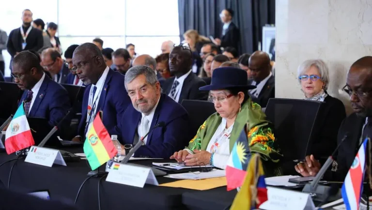 Insta De la Fuente a Celac construir acuerdos en materia de migración, economía y seguridad