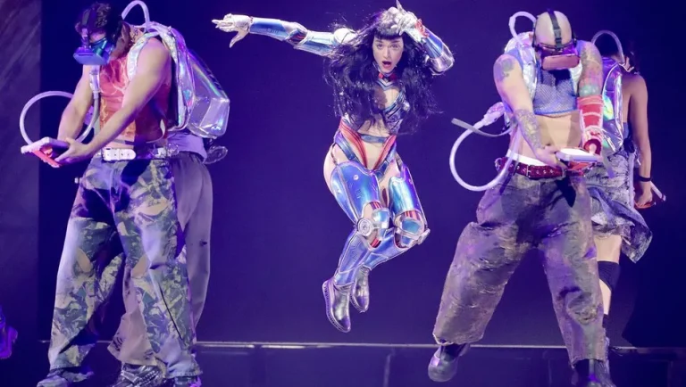 Katy Perry provoca euforia en la Arena CdMx