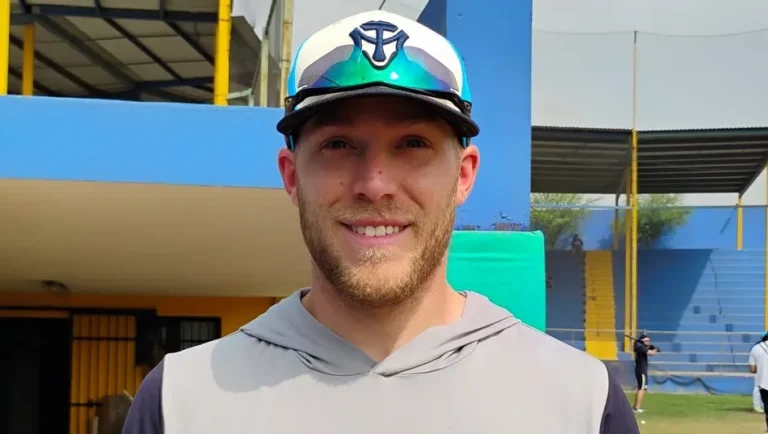 Paul Fry se convierte en la nueva fortaleza de Sultanes de Monterrey