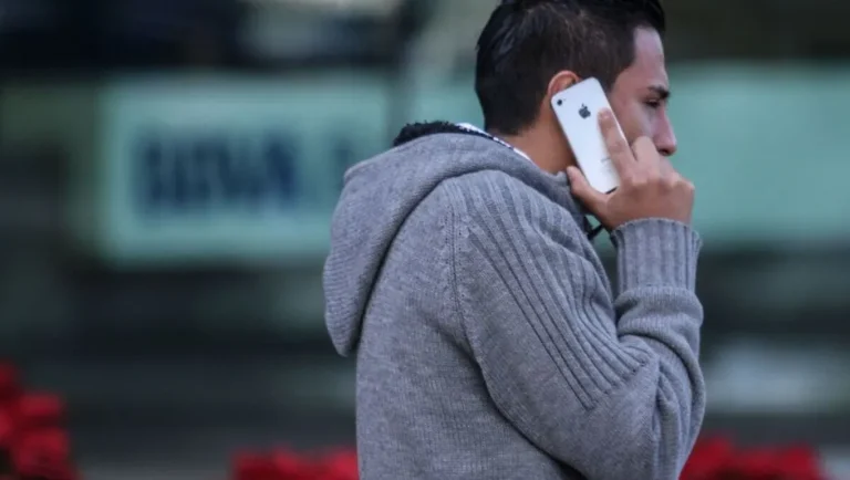 Policía de CdMx y SSPC emiten recomendaciones: ¿Cómo evitar estafas del prefijo +44?