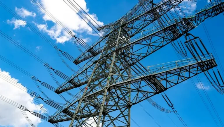 CFE pone en marcha la Central de Combustión Interna Mexicali Oriente