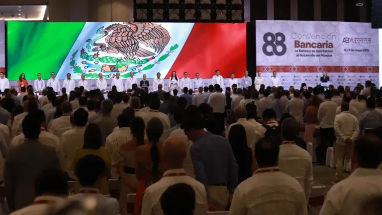 Antonio del Valle, copresidente del CMN, destaca que financiamiento a Pymes es un buen primer paso