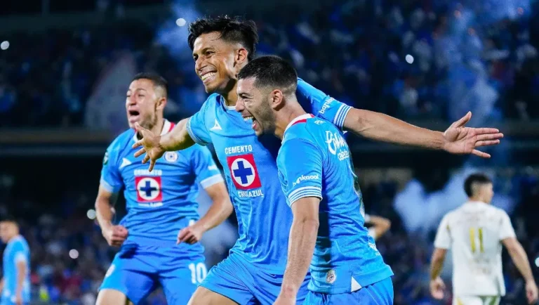 Cruz Azul, a la final de Concachampions tras vencer a Tigres