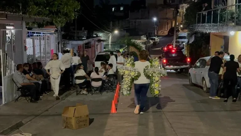 Despiden a América y Adal Jair, fallecidos en choque de buque Cuauhtémoc en NY