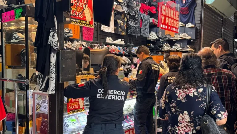 Realizan inspección a locales comerciales en Monterrey; van contra piratería