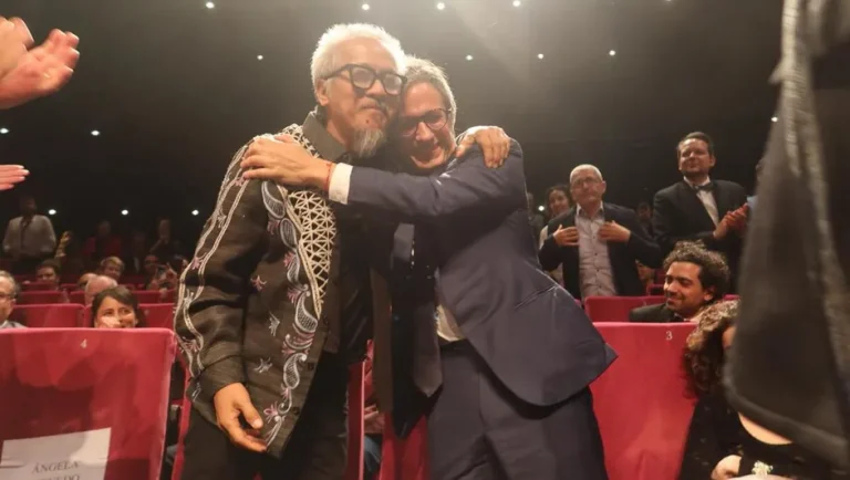 Gael García Bernal, emocionado por el reestreno de Amores Perros en Cannes