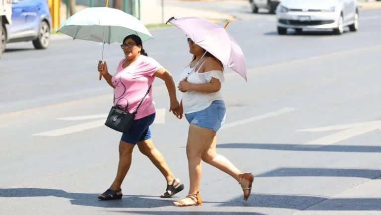 Pronostican temperaturas cerca de los 40 grados este lunes en Monterrey