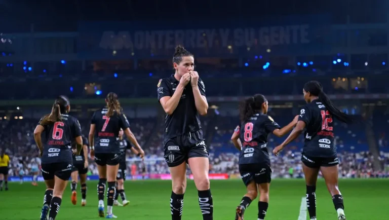 Vencen Rayadas a Pachucha y aseguran su lugar en la final de la Liga MX Femenil