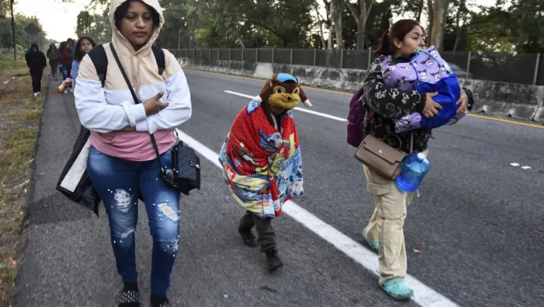 Disminuye flujo migratorio 40% en primeros cinco meses del gobierno de Sheinbaum