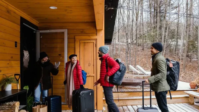 Airbnb suma más de 900 mil nuevos viajeros en 2024