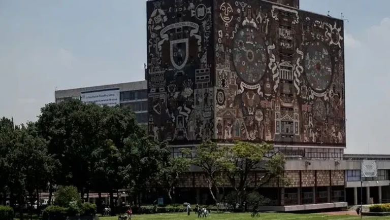 UNAM e IMSS colaboran para ofrecer tratamiento contra VIH a la comunidad universitaria