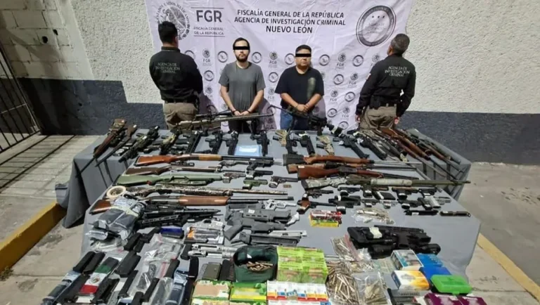 Caen 3 hombres y aseguran arsenal tras realizar cateos simultáneos en Monterrey