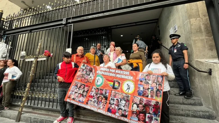 Segob ofrece mesa técnica con buscadoras para afinar reforma en materia de desapariciones