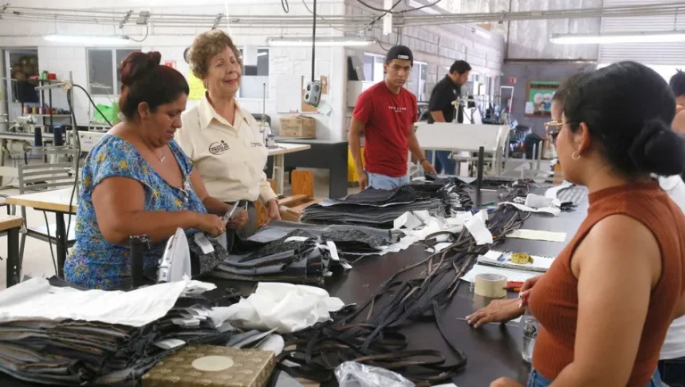 Nuevo León ocupa el quinto lugar nacional en empleados que laboran más de 48 horas