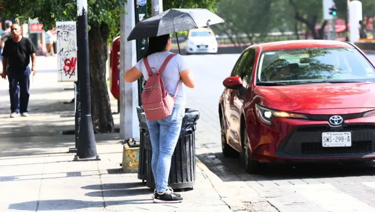 Prevén ambiente cálido este lunes en Monterrey