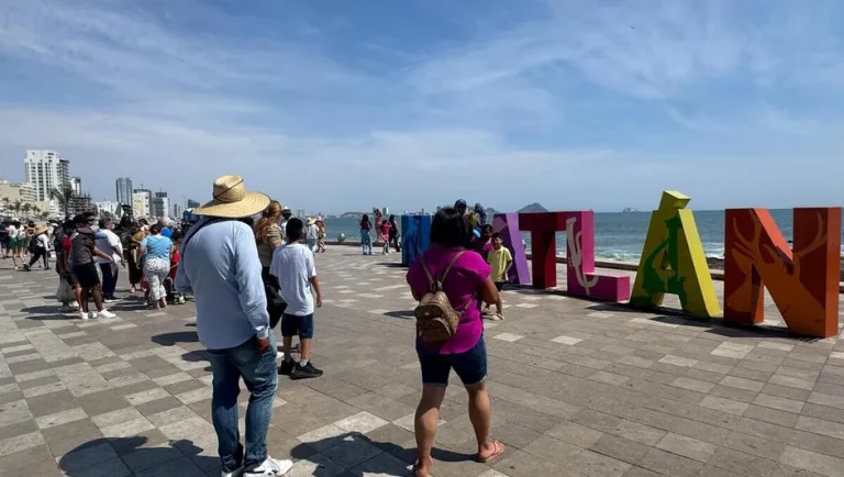 Empresarios de Mazatlán solicitan apoyos para revivir turismo del puerto