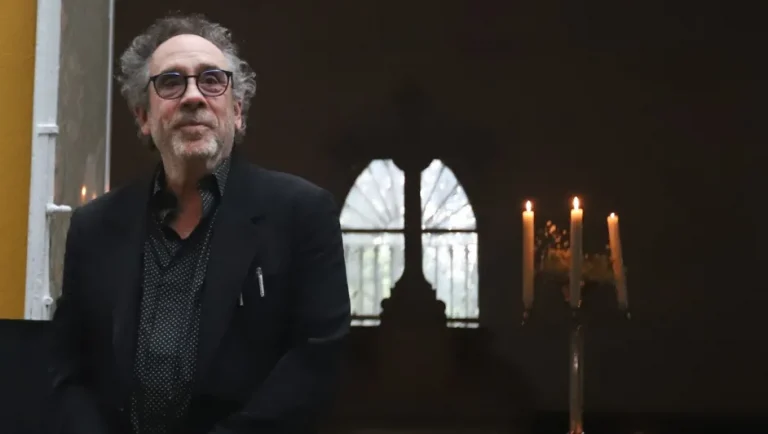 Tim Burton en México: imparte Master Class en el Panteón Civil Dolores