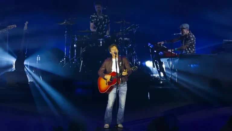 James Blunt celebra 20 años de su disco «Back to Bedlam» en Monterrey