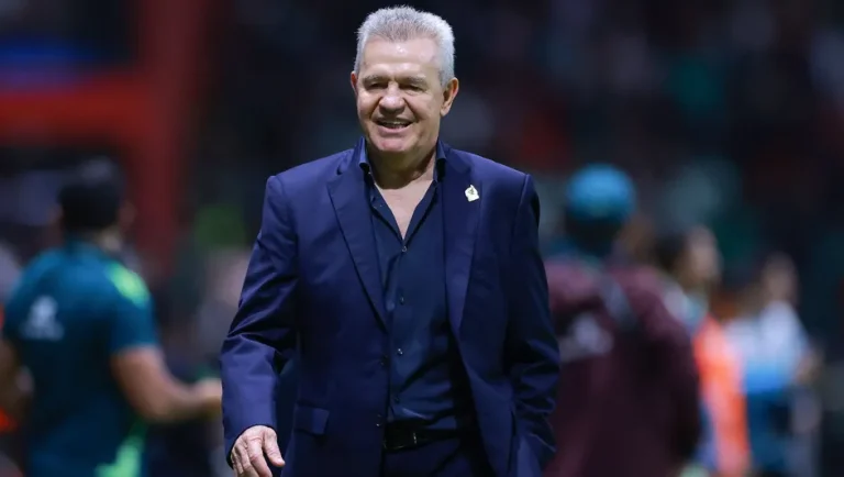 Javier Aguirre celebra 24 años de su debut en la Selección Mexicana
