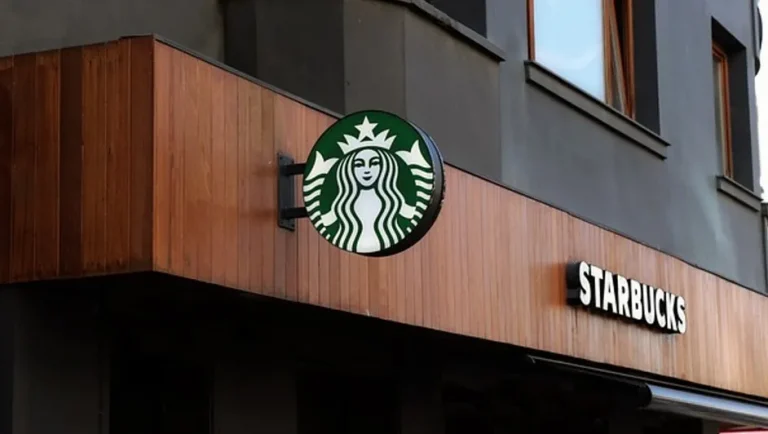 Francisco Tosso, director general de Alsea, niega contribuir a la gentrificación