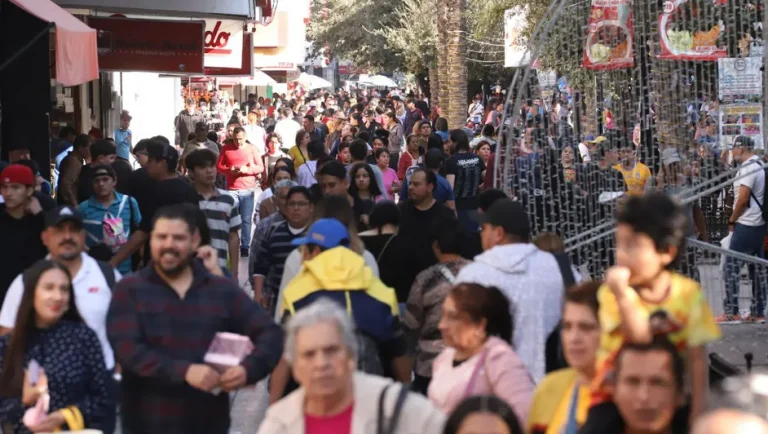 Expertos recomiendan a familias regias cuidar gastos ante panorama económico