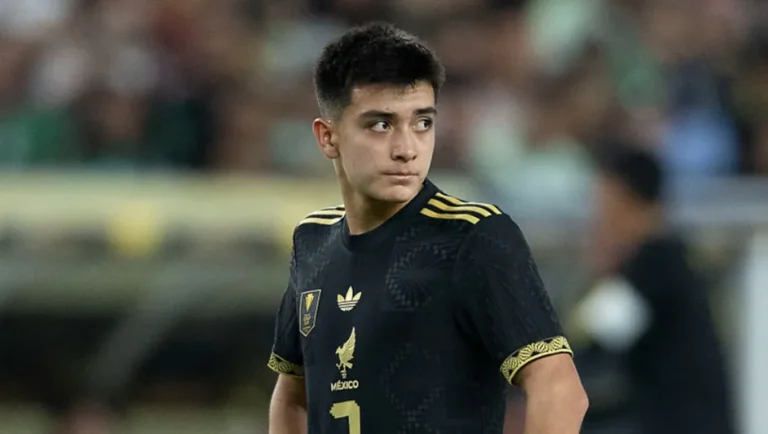 Gilberto Mora no podría jugar en el futbol de Europa