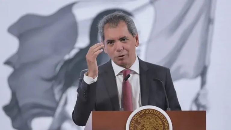 Gobierno usa remanente de Banxico para reducir deuda externa 2026