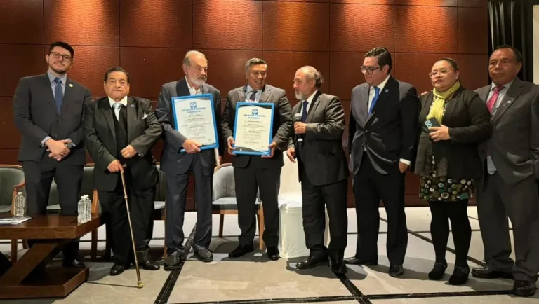 Carlos Slim destaca la importancia de renovar infraestructura eléctrica nacional ante demanda de IA y Data Centers