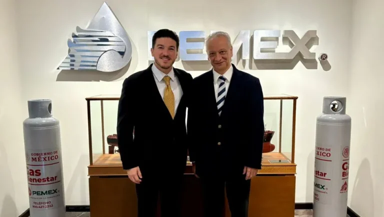 Samuel García y Víctor Rodríguez, director de Pemex, se reúnen para mejorar la calidad del aire en NL