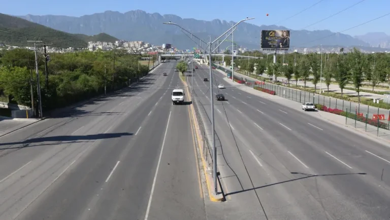 Analizan carril de alta ocupación en Pablo Livas y contraflujo de Morones