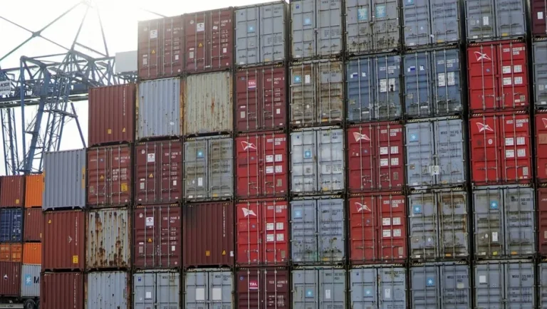 Exportaciones de México crecieron 4% en julio; suman 56 mil 708 mdd