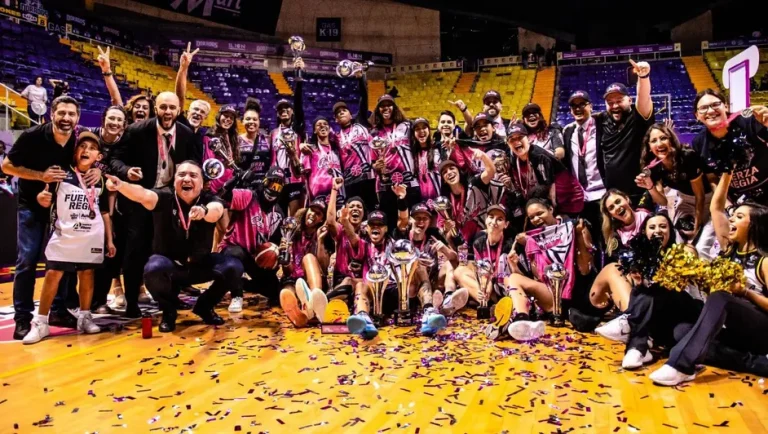 Fuerza Regia Femenil celebra un año de su primer título de la LNBP