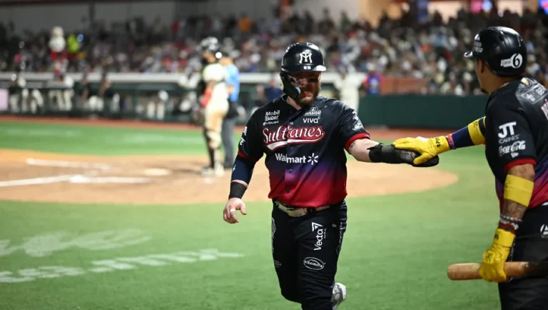 Sultanes vence a Dos Laredos en el primer juego de la semifinal de Zona Norte
