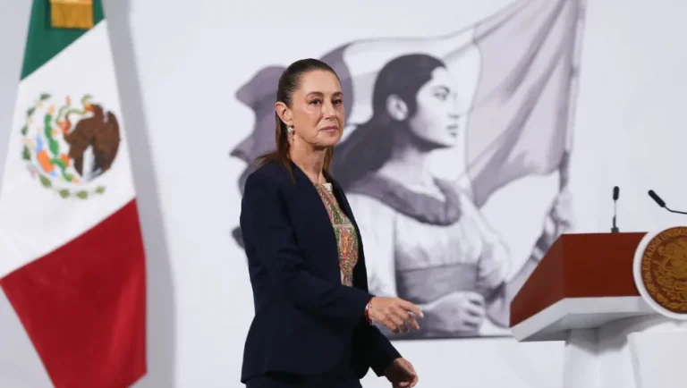 Torre de control del AICM frenó operación por impacto de rayo: Sheinbaum