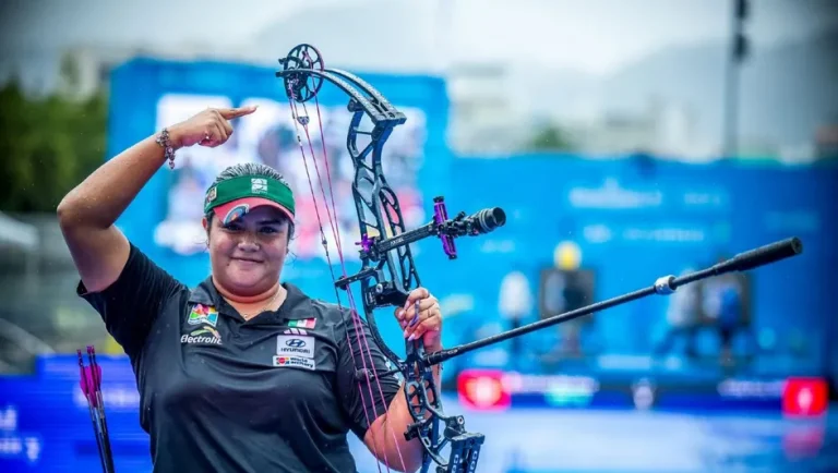 Andrea Becerra gana medalla de oro en el Mundial de Tiro con Arco 