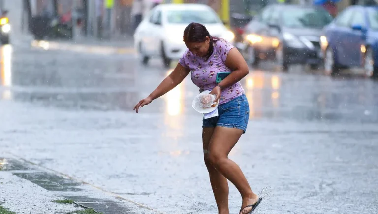 Se registran lluvias en varios municipios de Nuevo León