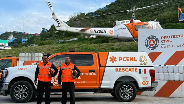 Rescatistas conmemoran el Día Nacional de Protección Civil