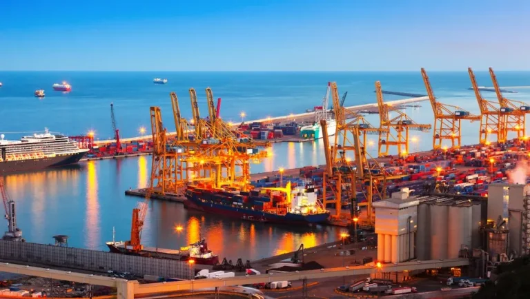 Reforma a ley aduanera debe sumar más transparencia y control, señalan