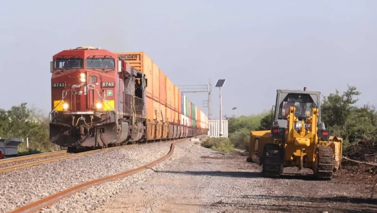 Definen fechas para lanzar licitaciones del tramo del Tren del Golfo en Monterrey