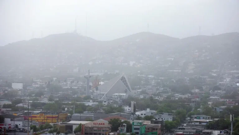 Gobierno de NL y Pemex acuerdan medidas para evitar contaminación durante el Mundial 2026