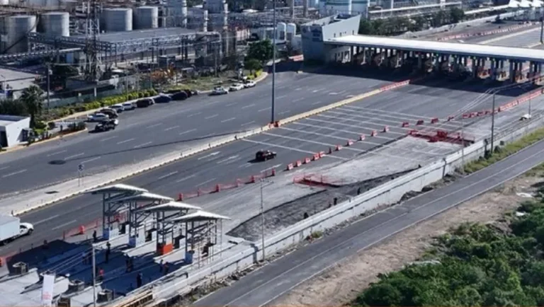 Caseta al aeropuerto será gratuita durante obras del Metro, informa Samuel García