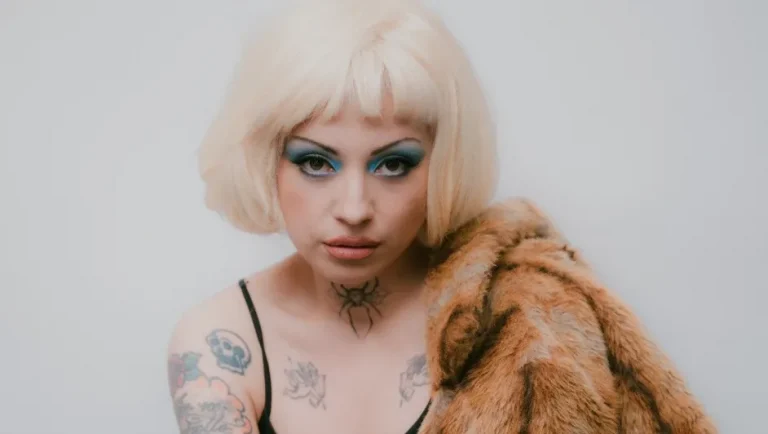 Mon Laferte revela detalles de su nuevo disco ‘Femme Fatale’