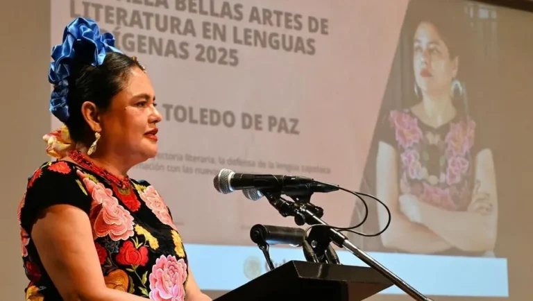 Natalia Toledo recibe la Medalla Bellas Artes de Literatura en Lenguas Indígenas 2025