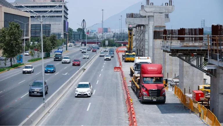 Continúa rehabilitación de obras en Constitución y Morones Prieto; lanzan nuevas licitaciones